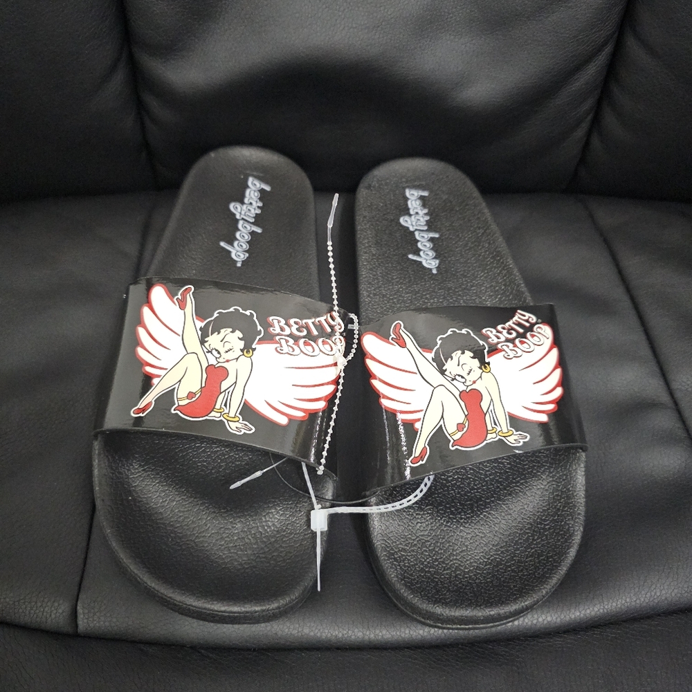 NWOT❗️Betty Boop Black Angel Slide Sandals